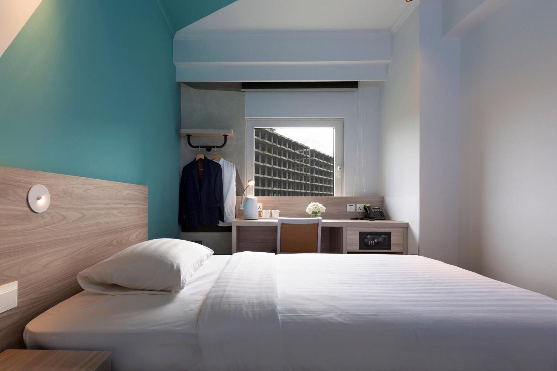 Standard Room with 2 single bed