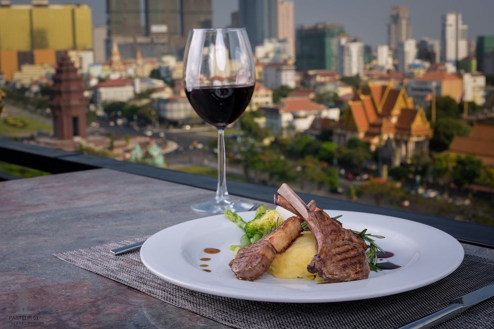 undefined Luxury Apartment by PhnomPenh 51 Hotel 9