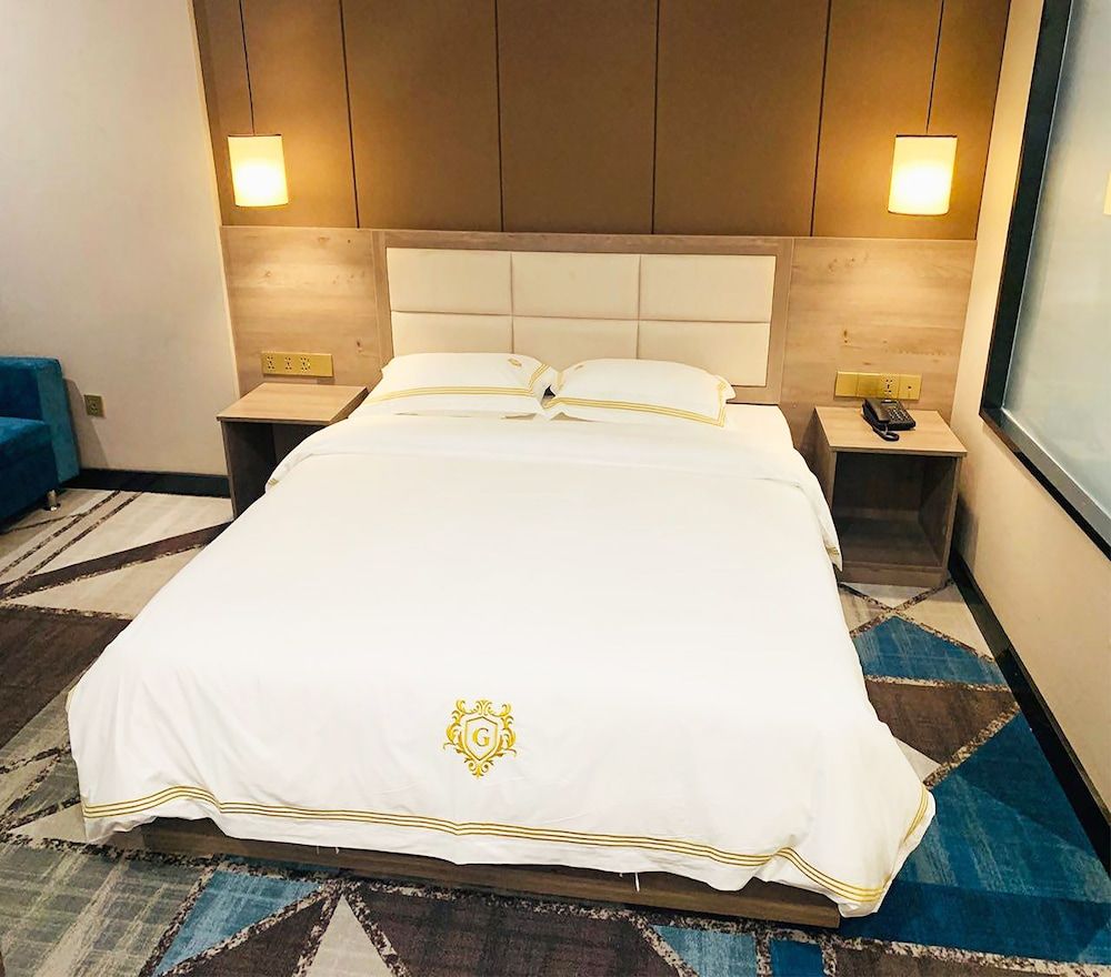 Jing Du Hotel Deluxe Double Room 7