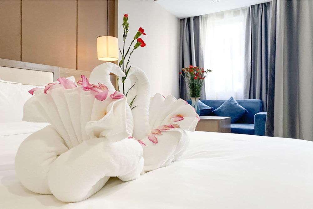 Jing Du Hotel Deluxe Double Room 2