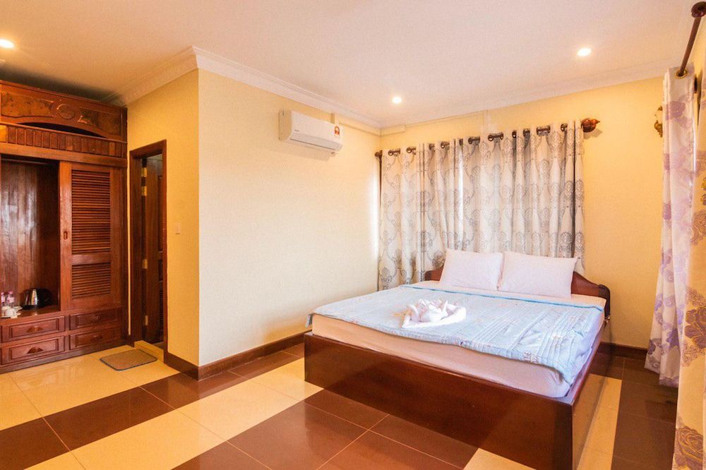 undefined SR Orkide Boutique 8