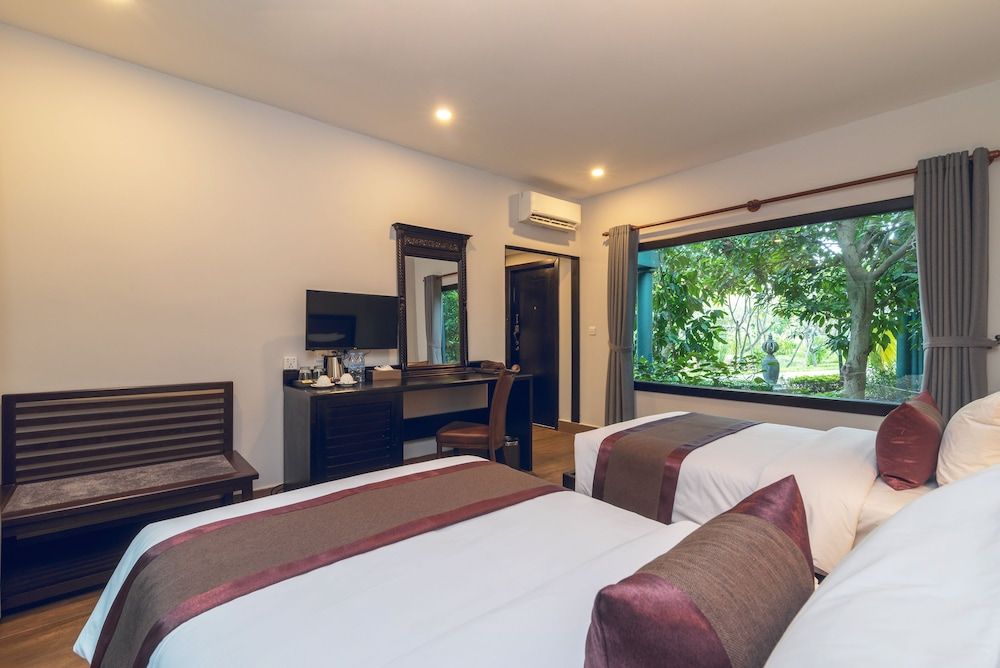 La Renaissance Boutique Luxury Family Villa Connecting, Garden View 5