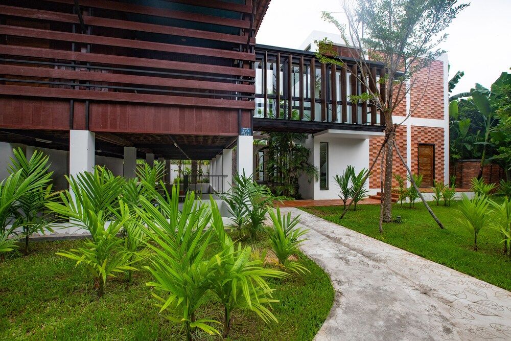 undefined eOcambo Resort and Spa