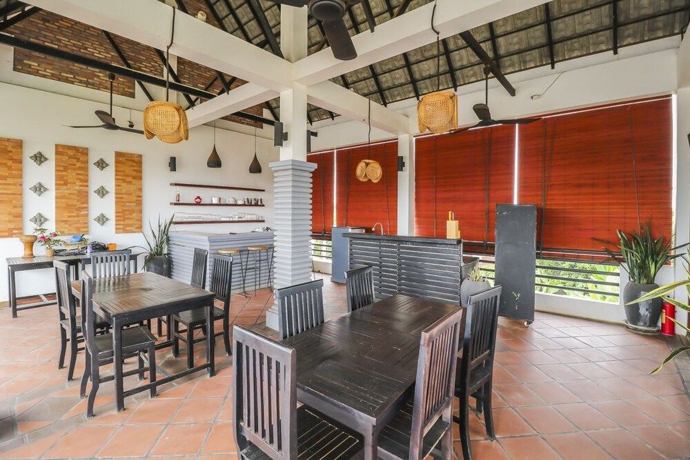 undefined Picollino Boutique 7