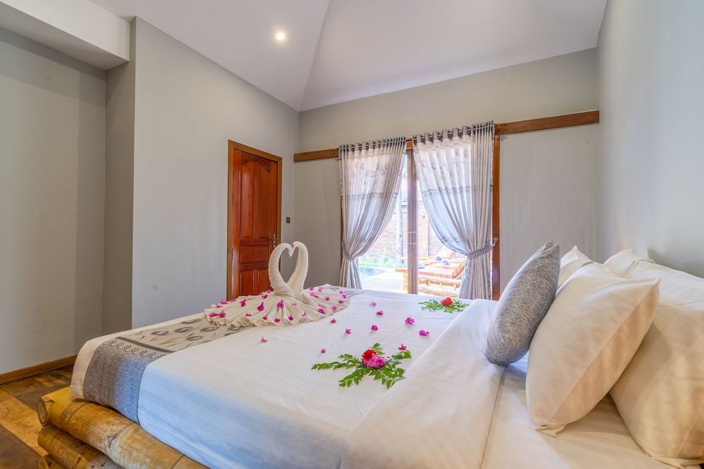 Private Pool Villa With Garden - 3 bedroom