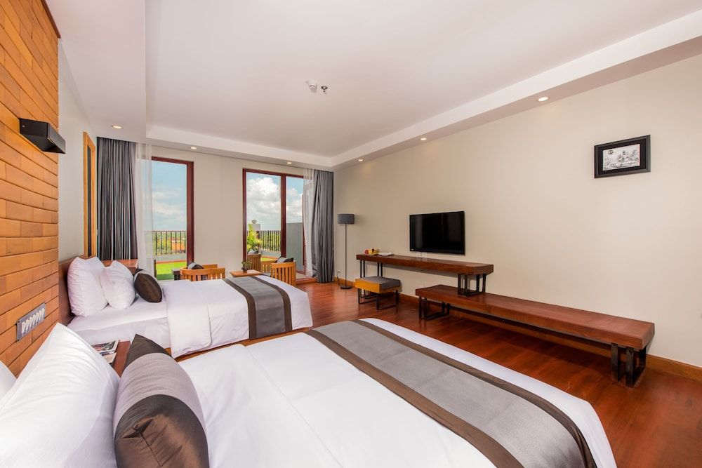 Pacific Premier Resort & Spa Premier Room with Balcony 3