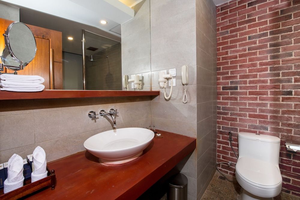 Pacific Premier Resort & Spa Premier Room without Balcony 10