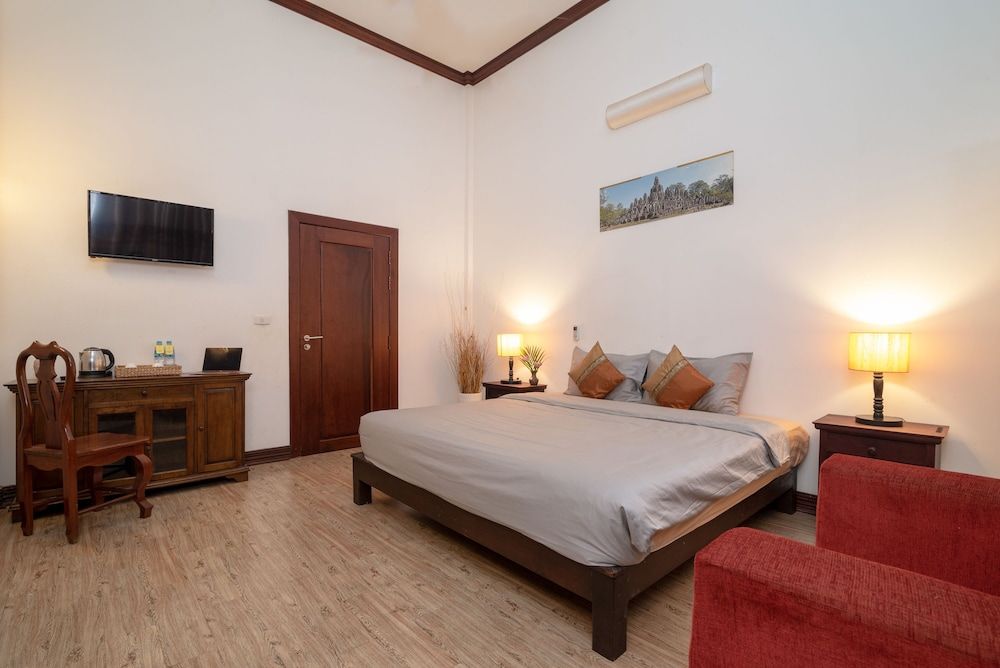 undefined Home Boutique 3