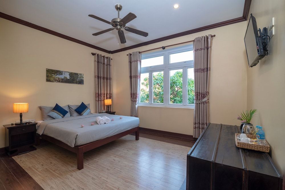 undefined Home Boutique 6