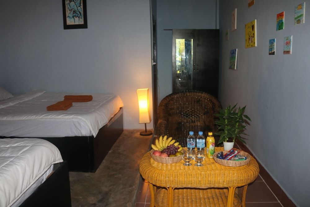 Room Service - Dining