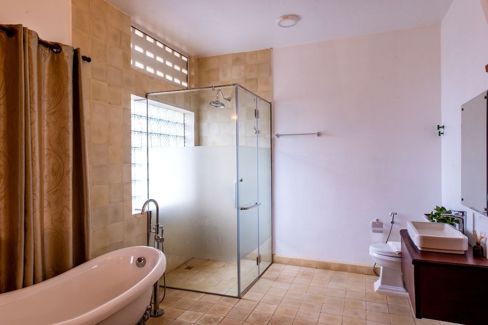 Sambath Reach D' Angkor Hotel Queen Room 10