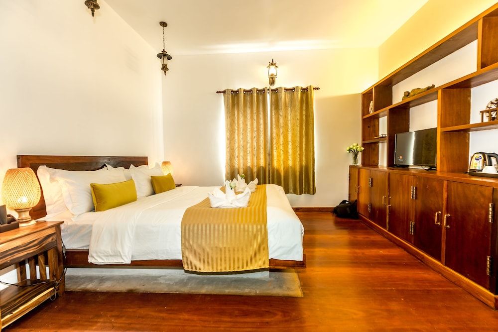 Sambath Reach D' Angkor Hotel Junior Room 12