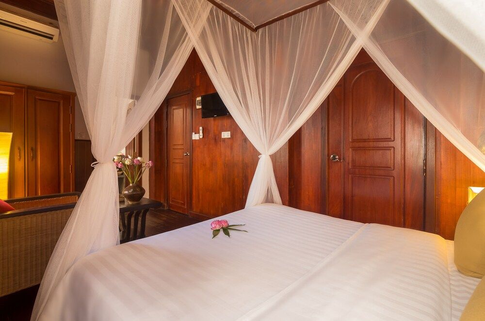 Watdamnak House Family Villa, 6 Bedrooms, Private Pool, Garden View 5