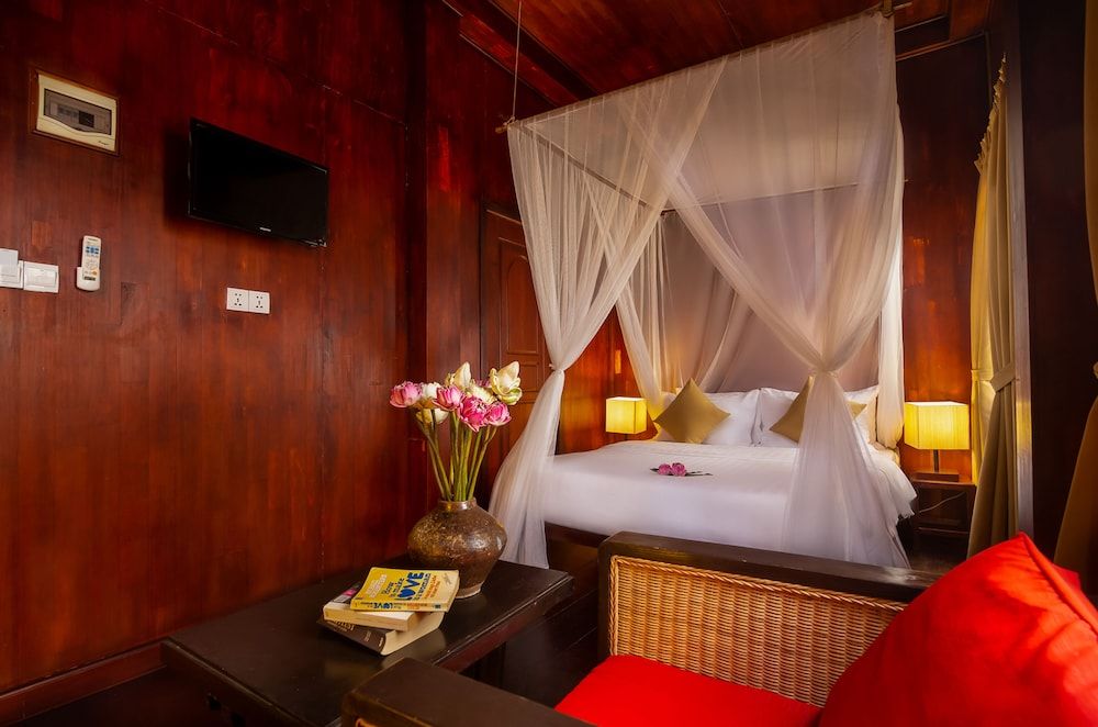 Watdamnak House Family Villa, 6 Bedrooms, Private Pool, Garden View 6