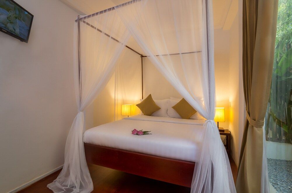 Watdamnak House Family Villa, 6 Bedrooms, Private Pool, Garden View 2