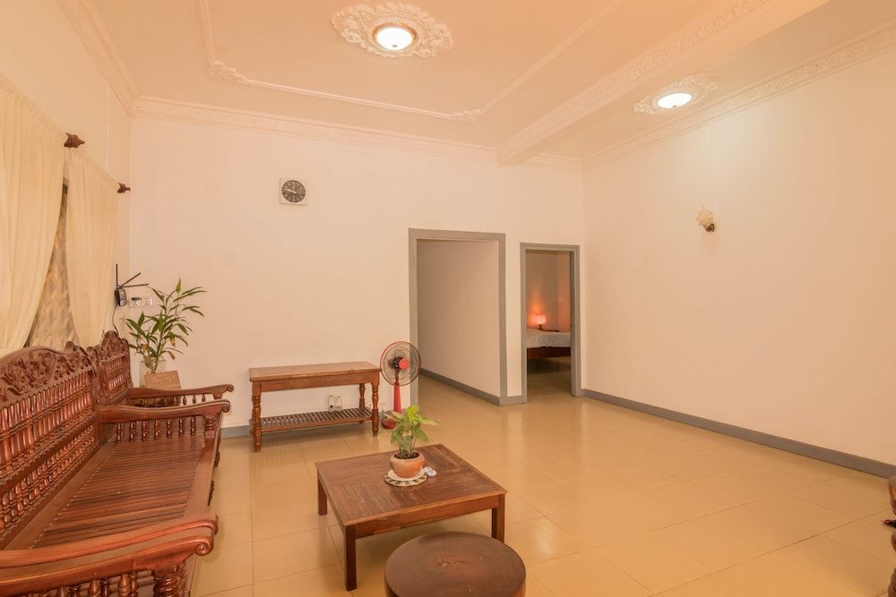 Ella's Villa Siem Reap Economy Room with Aircon 7