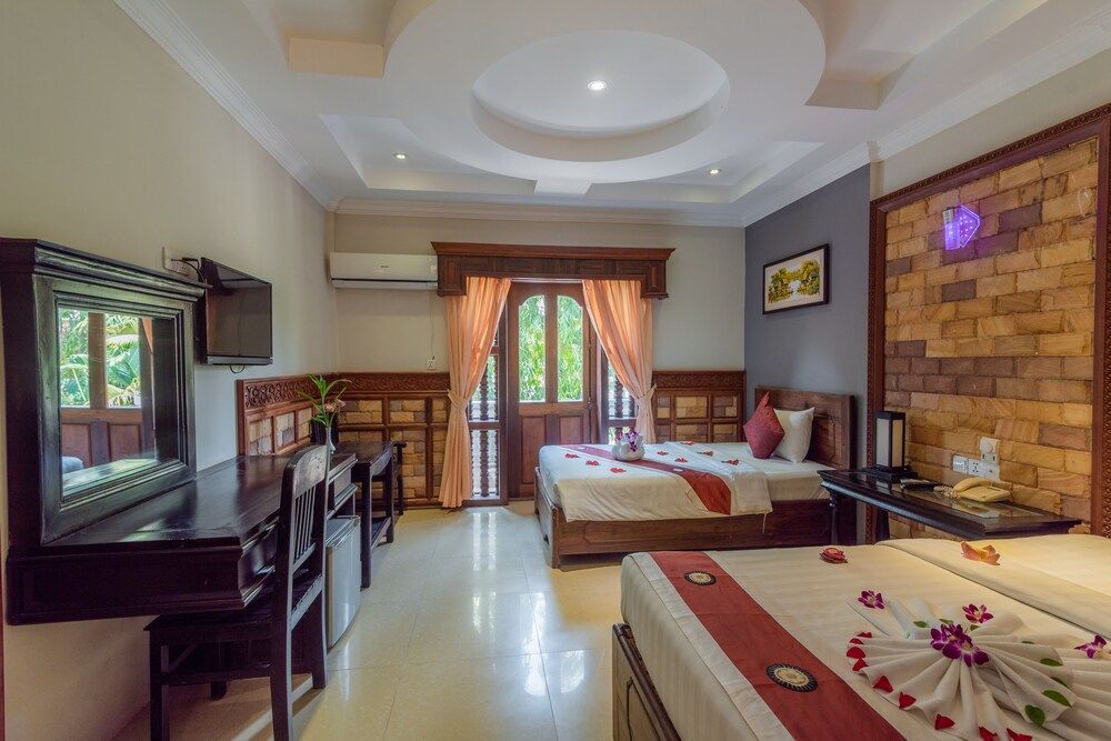 160 Angkor Villa Deluxe Double Room, Balcony 8