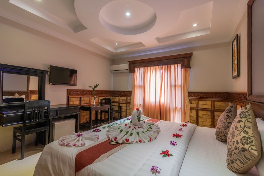 160 Angkor Villa Deluxe Double Room, Balcony 5