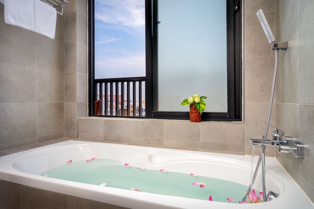 Mony Reach Angkor Hotel Deluxe Twin With Balcony 14