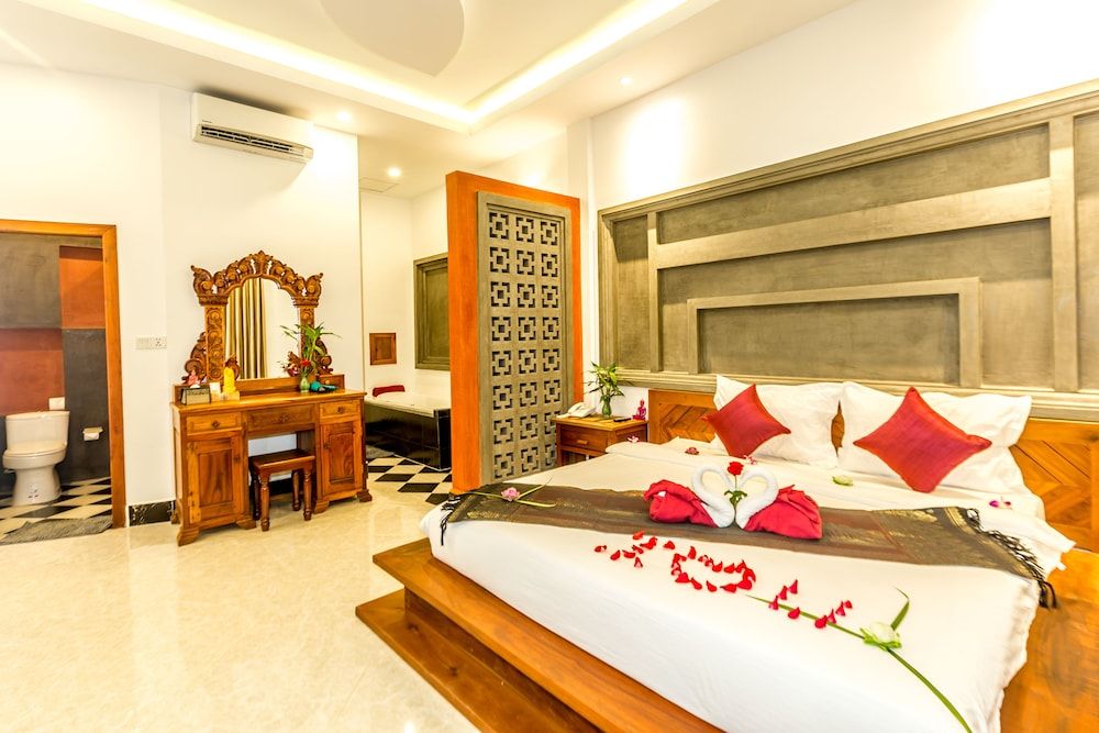 Cement Temple Boutique Deluxe Double Room 8