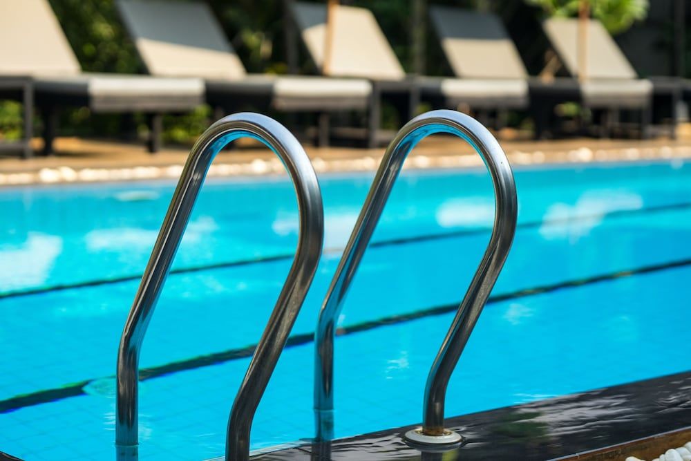 undefined RATA  Boutique 6