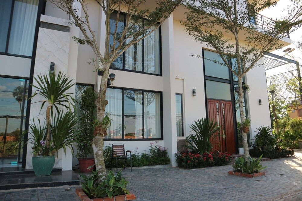 undefined LY Residence Suite & Apartment 7