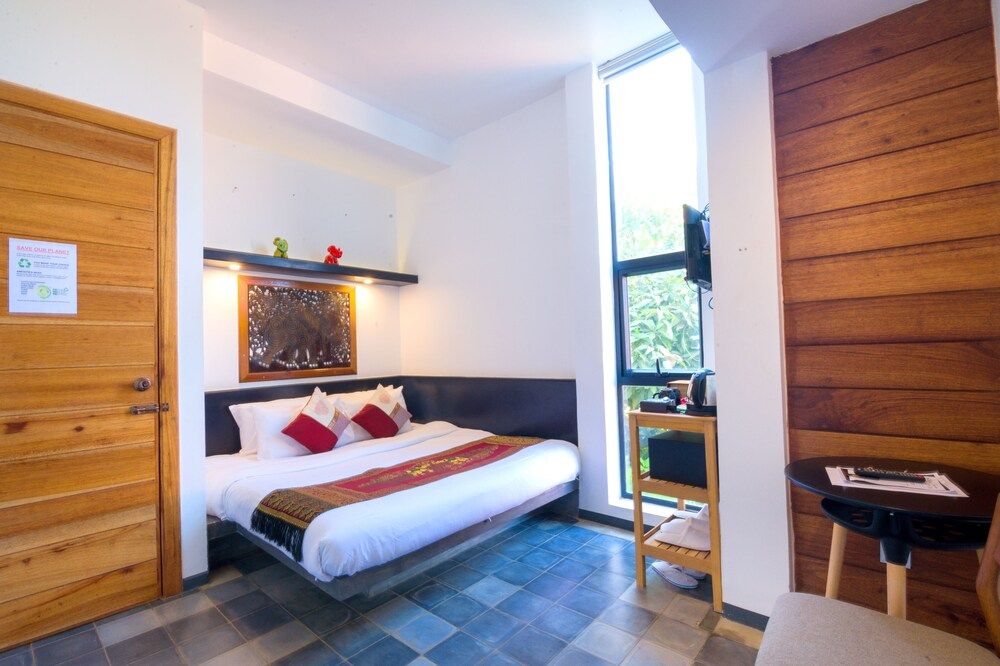 1004 Boutique Hotel Standard Room 9