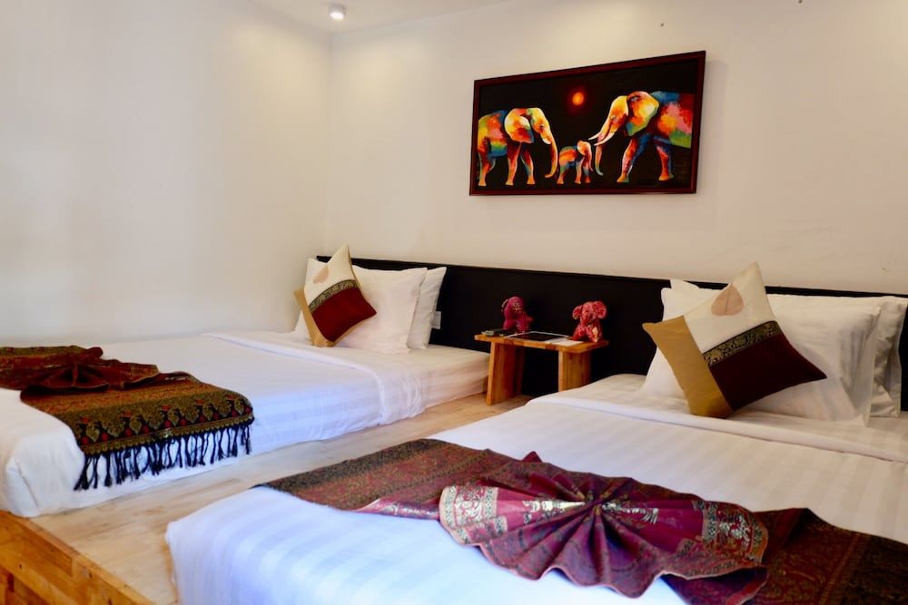 1004 Boutique Hotel Standard Twin Room 10