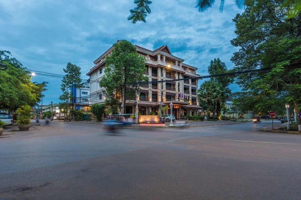 undefined Pierre Hotel 8