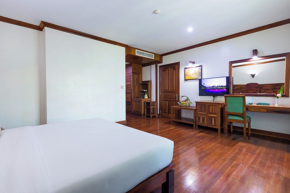 undefined Pierre Hotel 5