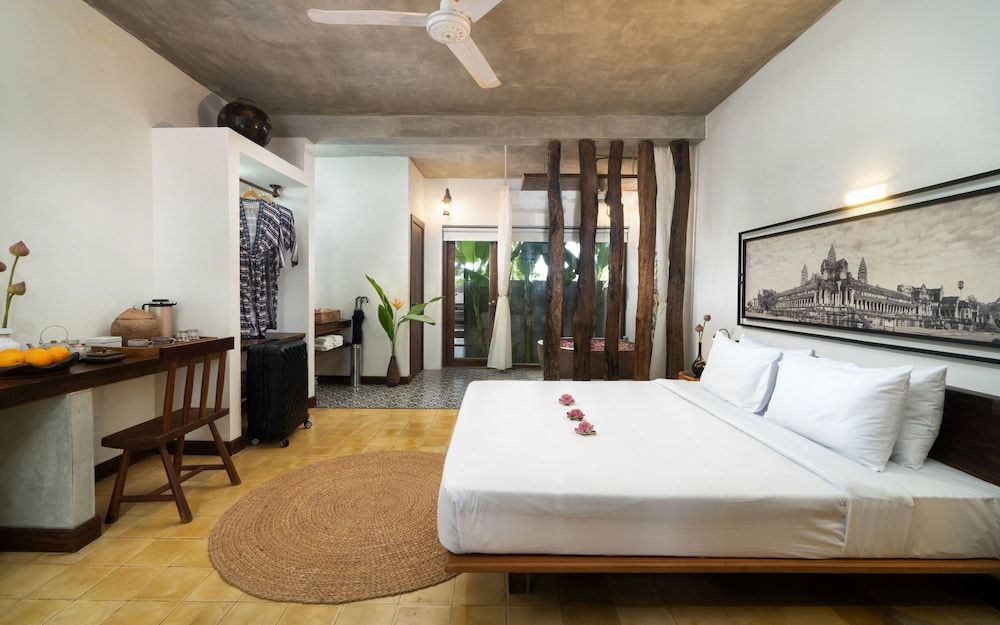 The Nature Deluxe Double Room with Pool View 3