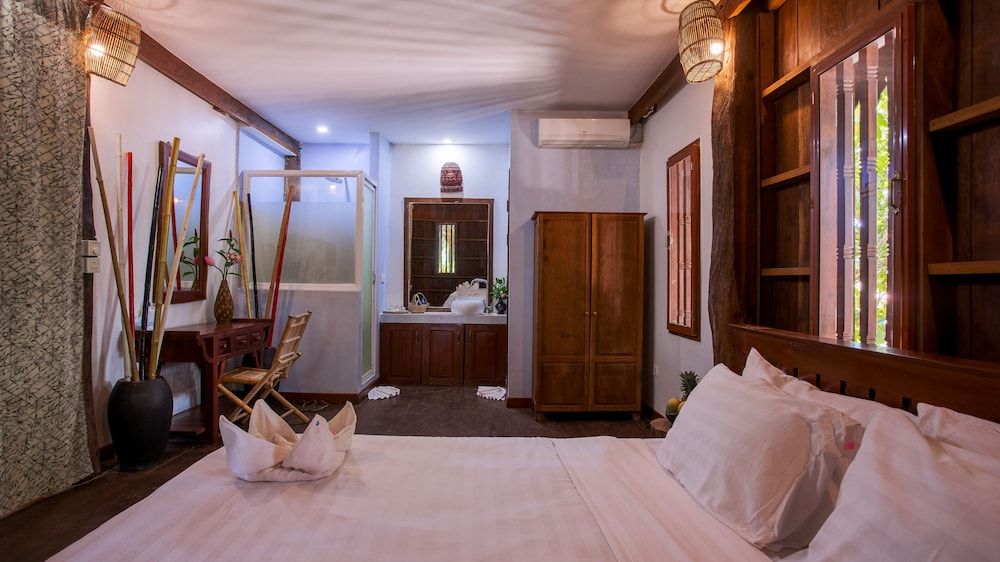 The Nature Family Deluxe with Pool View 2