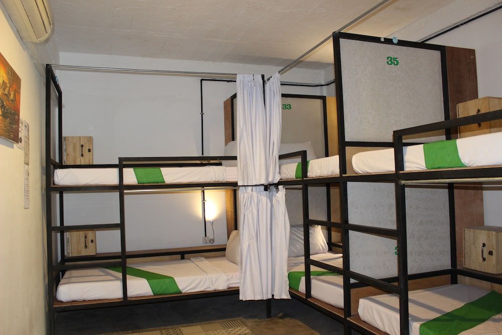 undefined Route 66 Hostel 6