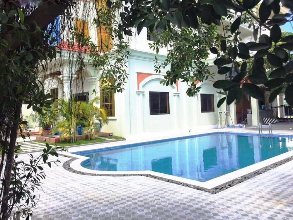 undefined Moonlight Inn Boutique 7