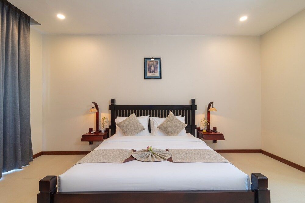 Family Wooden Boutique Deluxe Studio, Balcony, Pool View 3