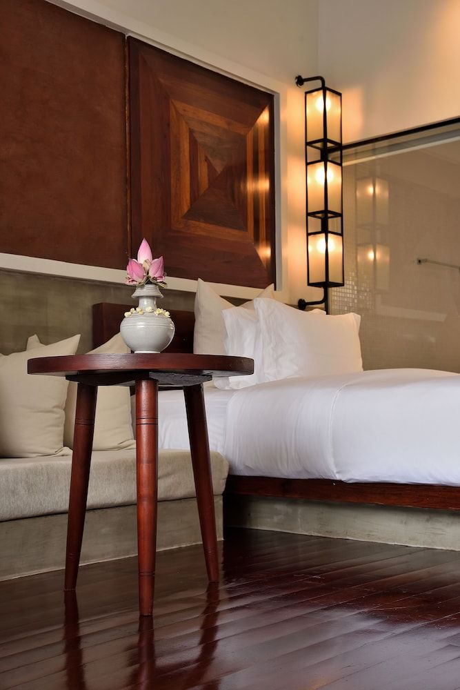 Jaya House Angkor Park Deluxe King Room - Free Airport Transfers + Mini-Bar 6