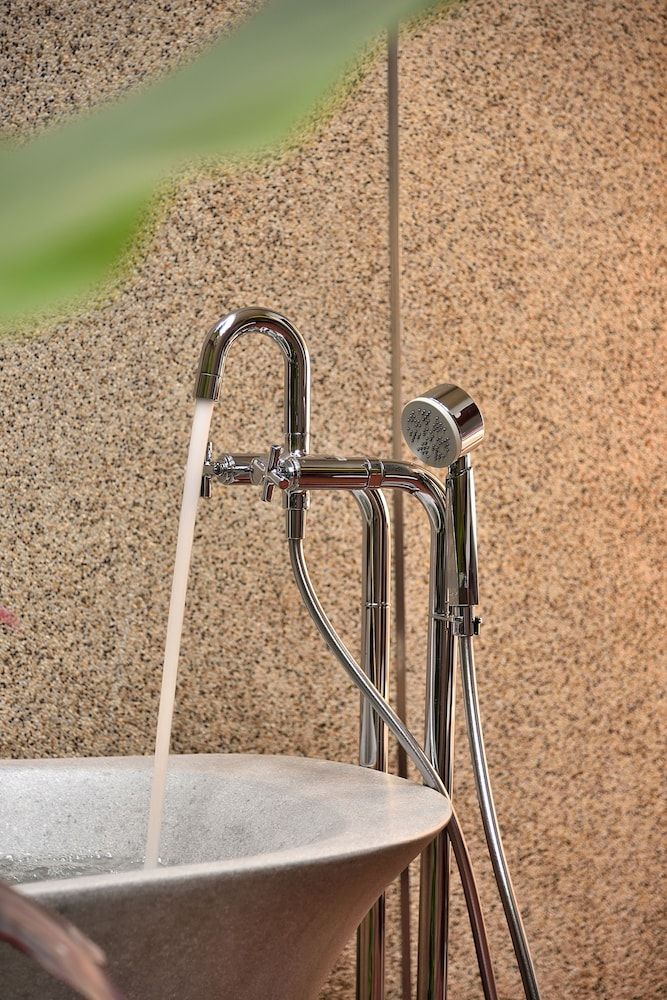 Jaya House Angkor Park Deluxe Twin Room - Free Airport Transfers + Mini-Bar 10