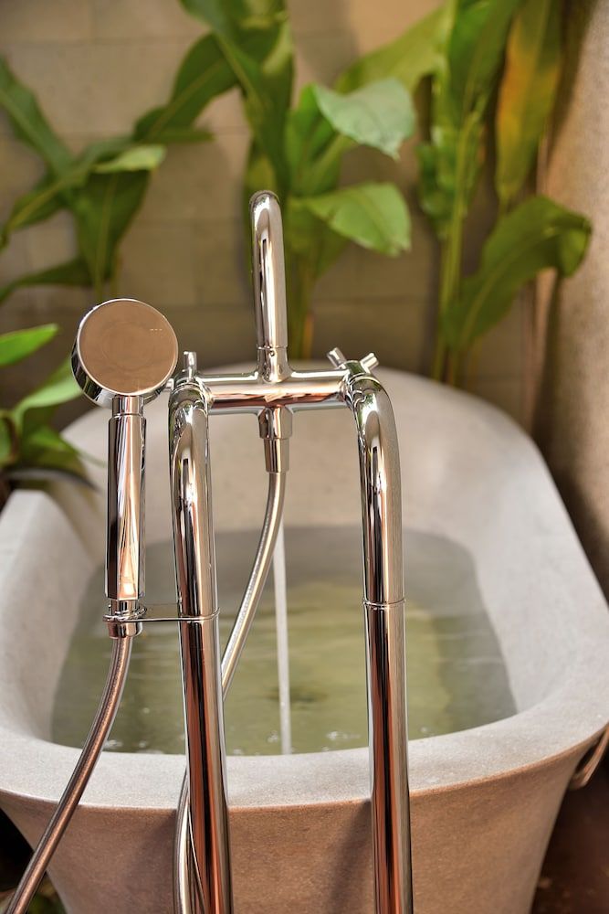 Jaya House Angkor Park Deluxe Twin Room - Free Airport Transfers + Mini-Bar 11