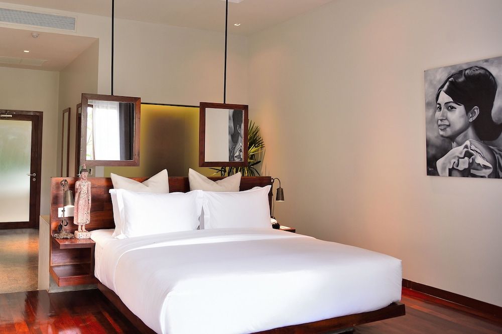 Jaya House Angkor Park Deluxe King Room - Free Airport Transfers + Mini-Bar 4