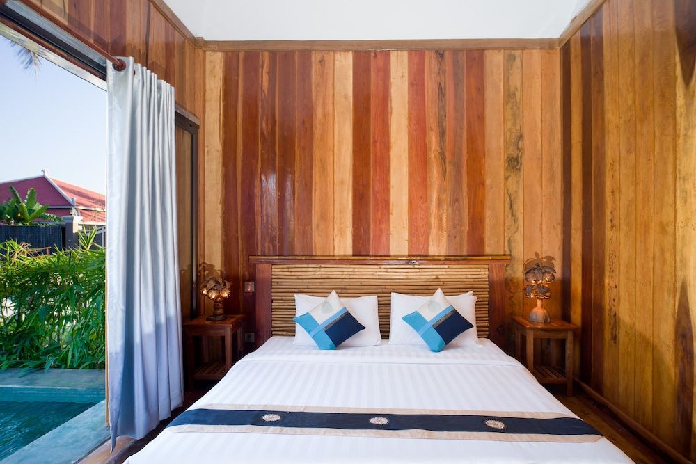 Floating Khmer Village Resort Floating Family Bungalow Private Pool