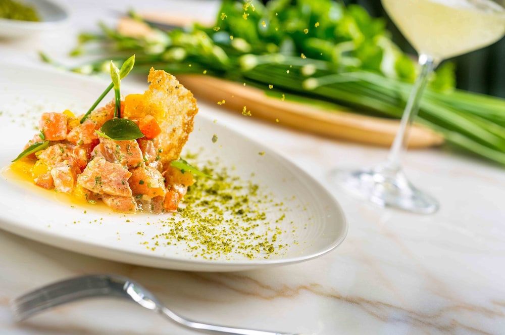 undefined Diamond Smith Hotel 4