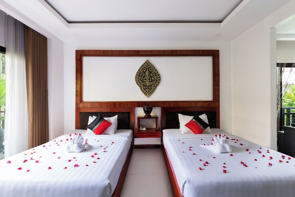 Peak Elite Boutique Deluxe Twin Room 5