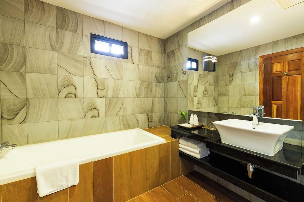 Peak Elite Boutique Deluxe Twin Room 6