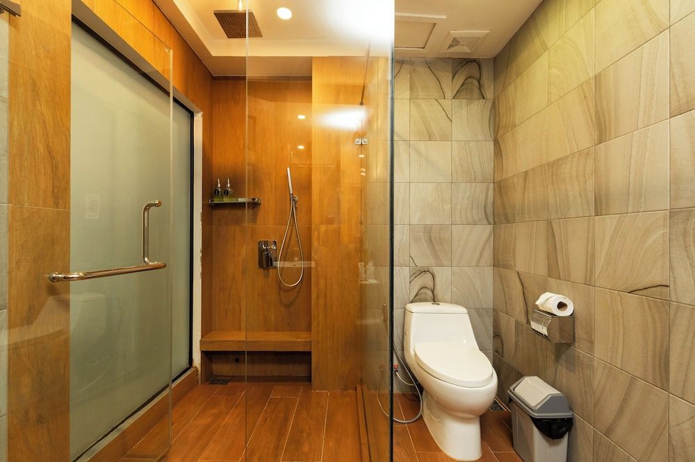 Peak Elite Boutique Deluxe Double Room 10