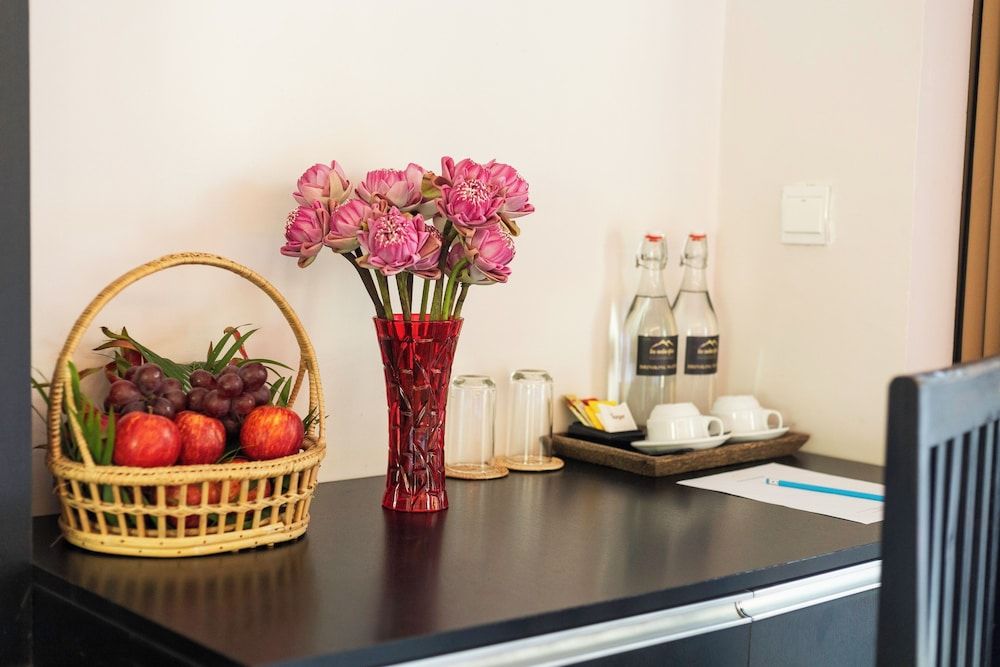 Peak Elite Boutique Deluxe Double Room 12