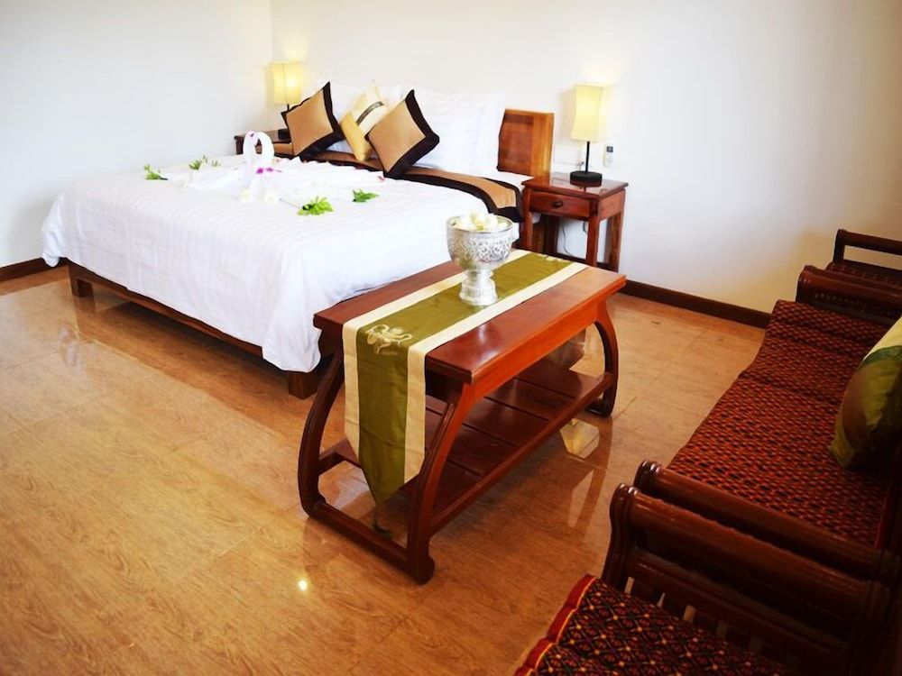 Crystal Hotel Superior Twin Room 20