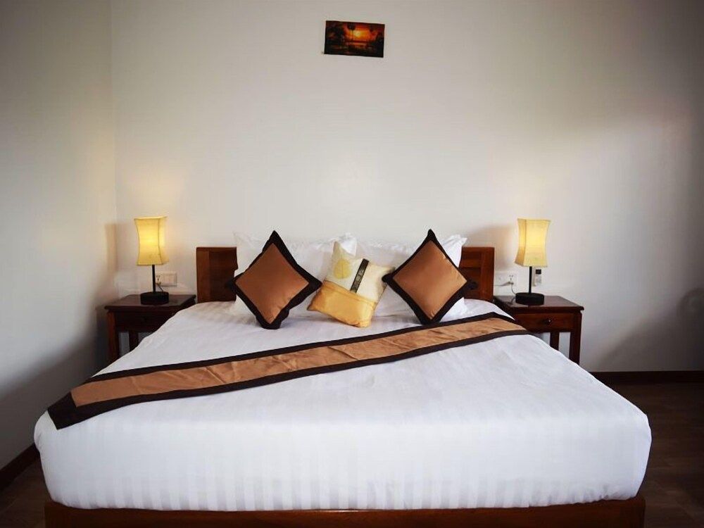 Crystal Hotel Superior Twin Room 16