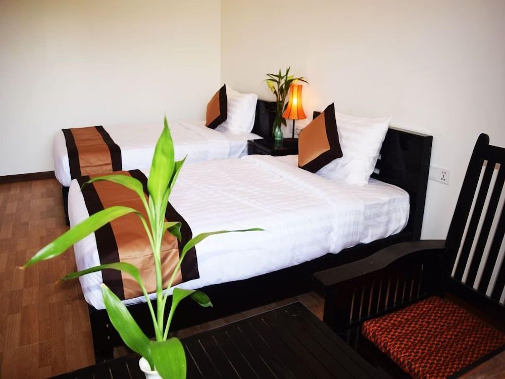 Crystal Hotel Superior Twin Room 11