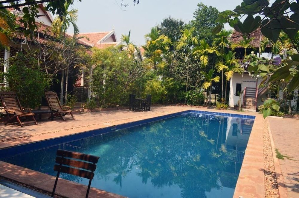 undefined Crystal Hotel 10