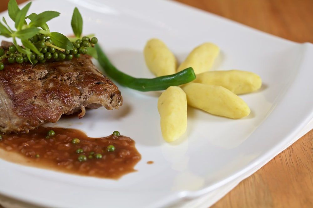 Room Service - Dining